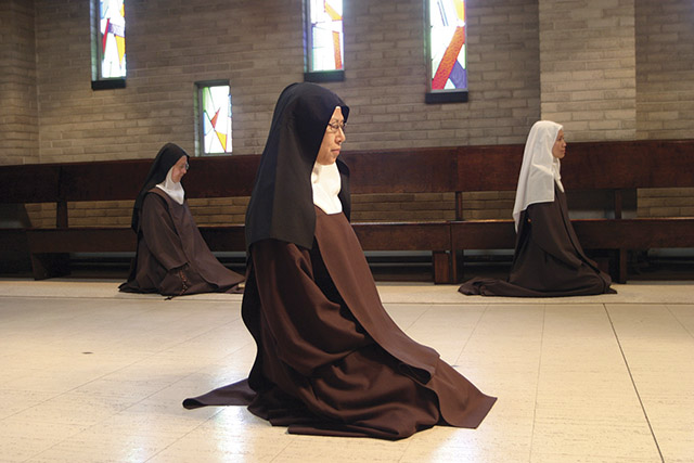Vision 2018 O’Connell-Cahill 3 What is charism? Carmelite nun praying